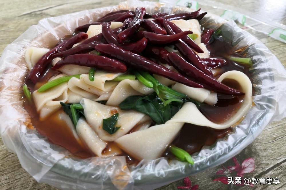 板面卖7块一碗利润,一快餐店推2万元豪华面