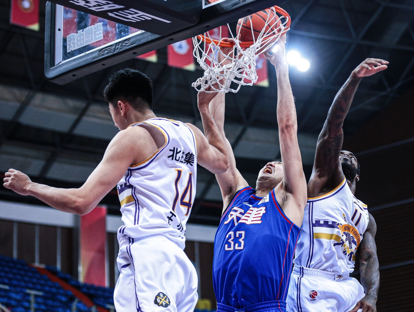 北控赢下首钢赛后马布里,马布里绝杀北控