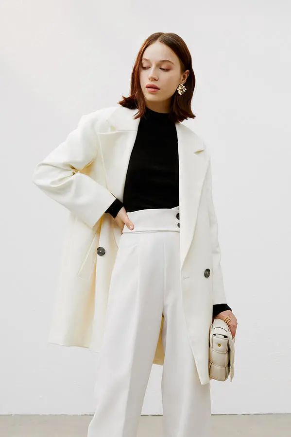 今年双面羊绒大衣流行什么颜色,今年最流行什么颜色的大衣