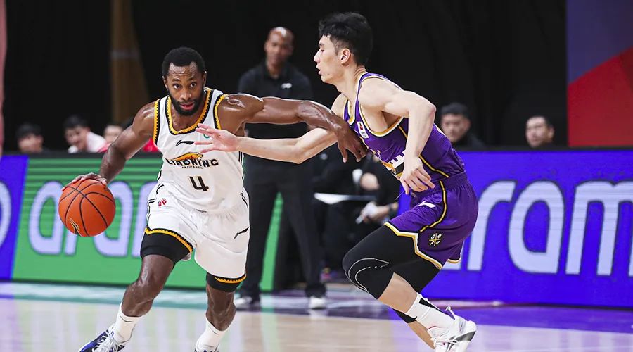 辽宁39分大胜深圳,辽宁42分惨败复仇