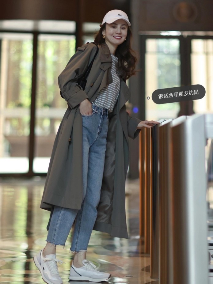 中款风衣怎么搭配鞋子和裤子好看,穿风衣搭配什么裤子什么鞋子