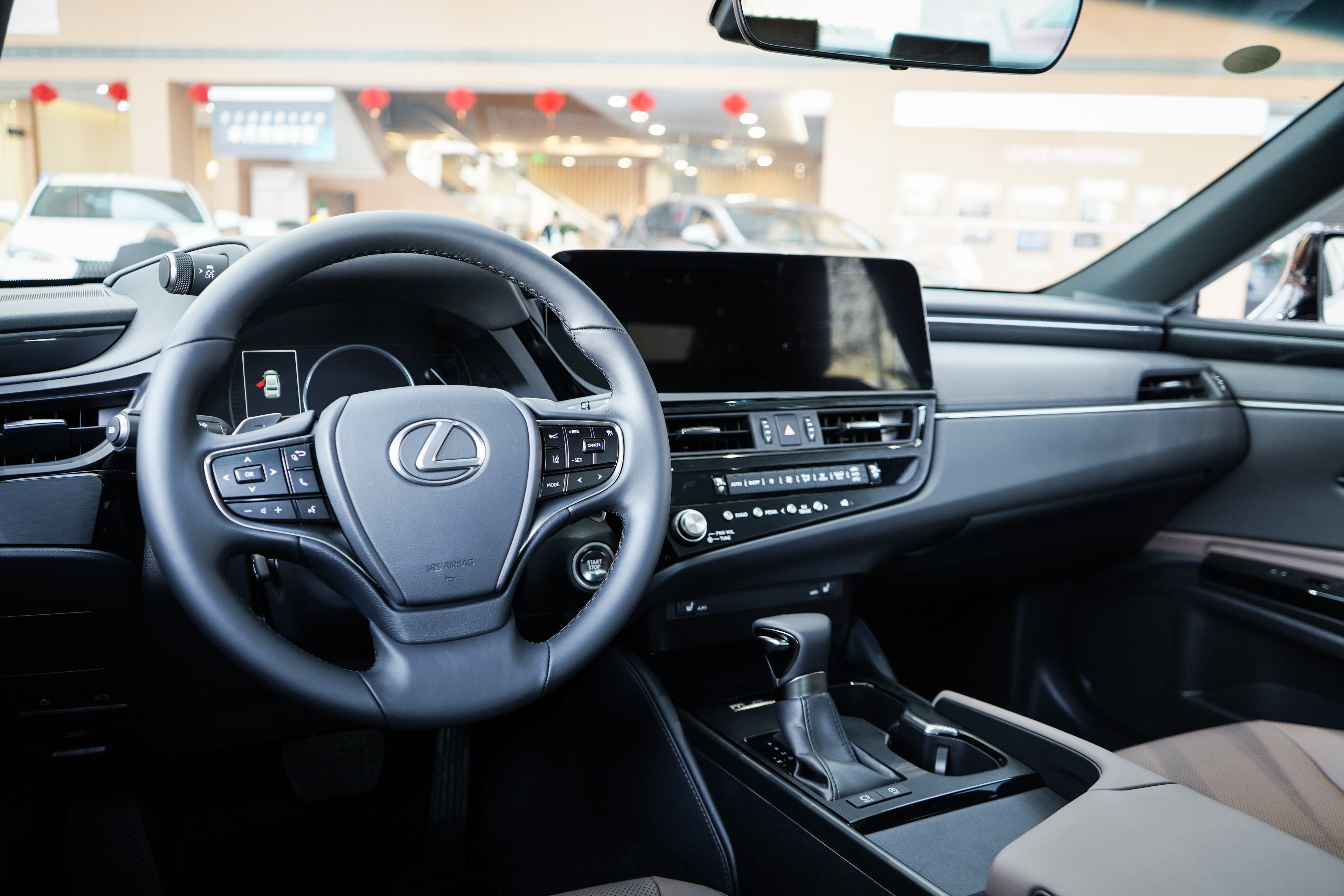 凯美瑞报价优惠,凯美瑞买2.0豪华版落地价