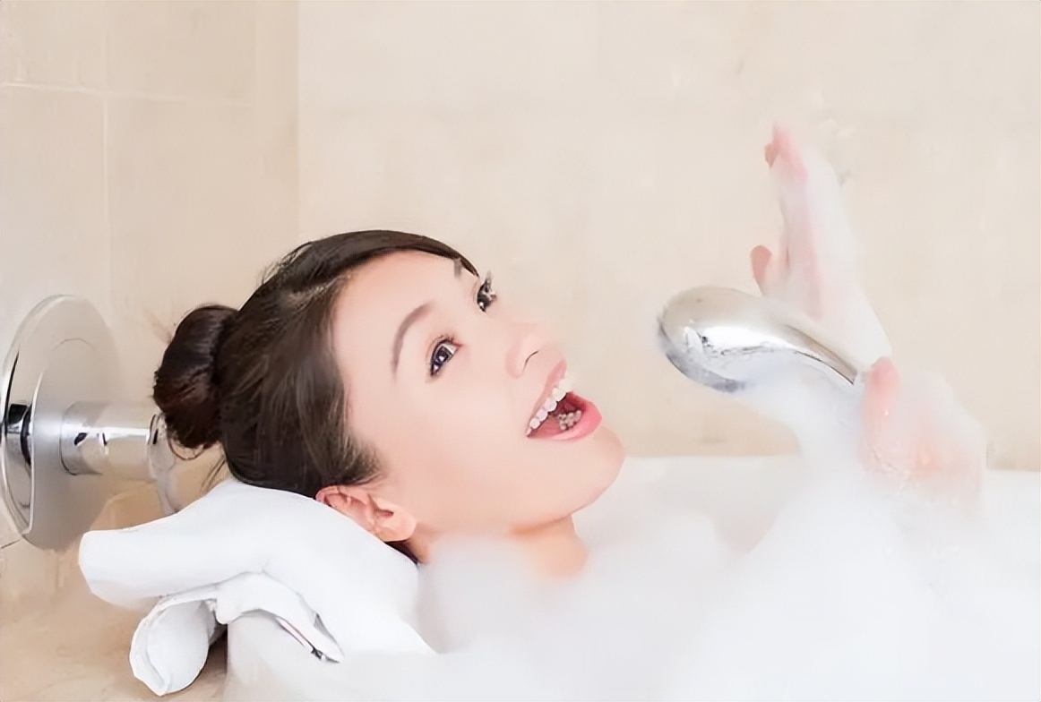 有妇科炎症洗澡有什么注意事项吗,生理期洗澡容易得妇科病吗