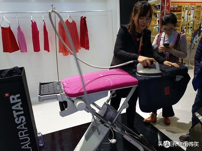 暴走两万步！海量图片带你游览2017年AWE家电展