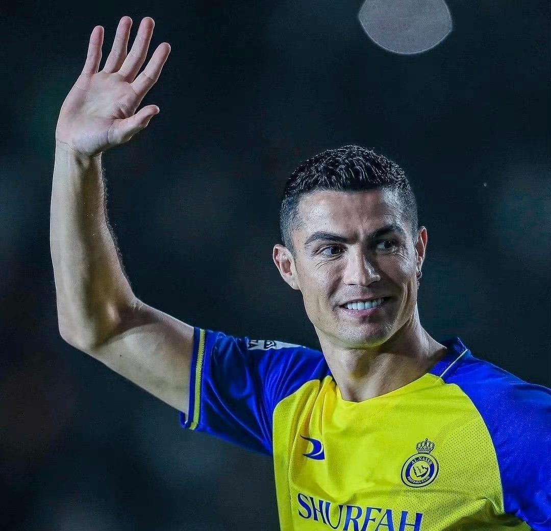 足球巨星巴萨薪水排名,足坛十大高薪排名