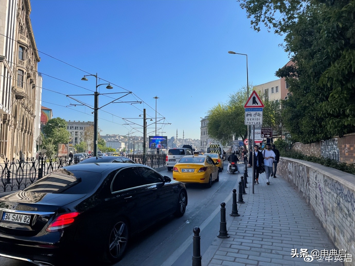 伊斯坦布尔适合旅居，交通方便、物价低、文化多元