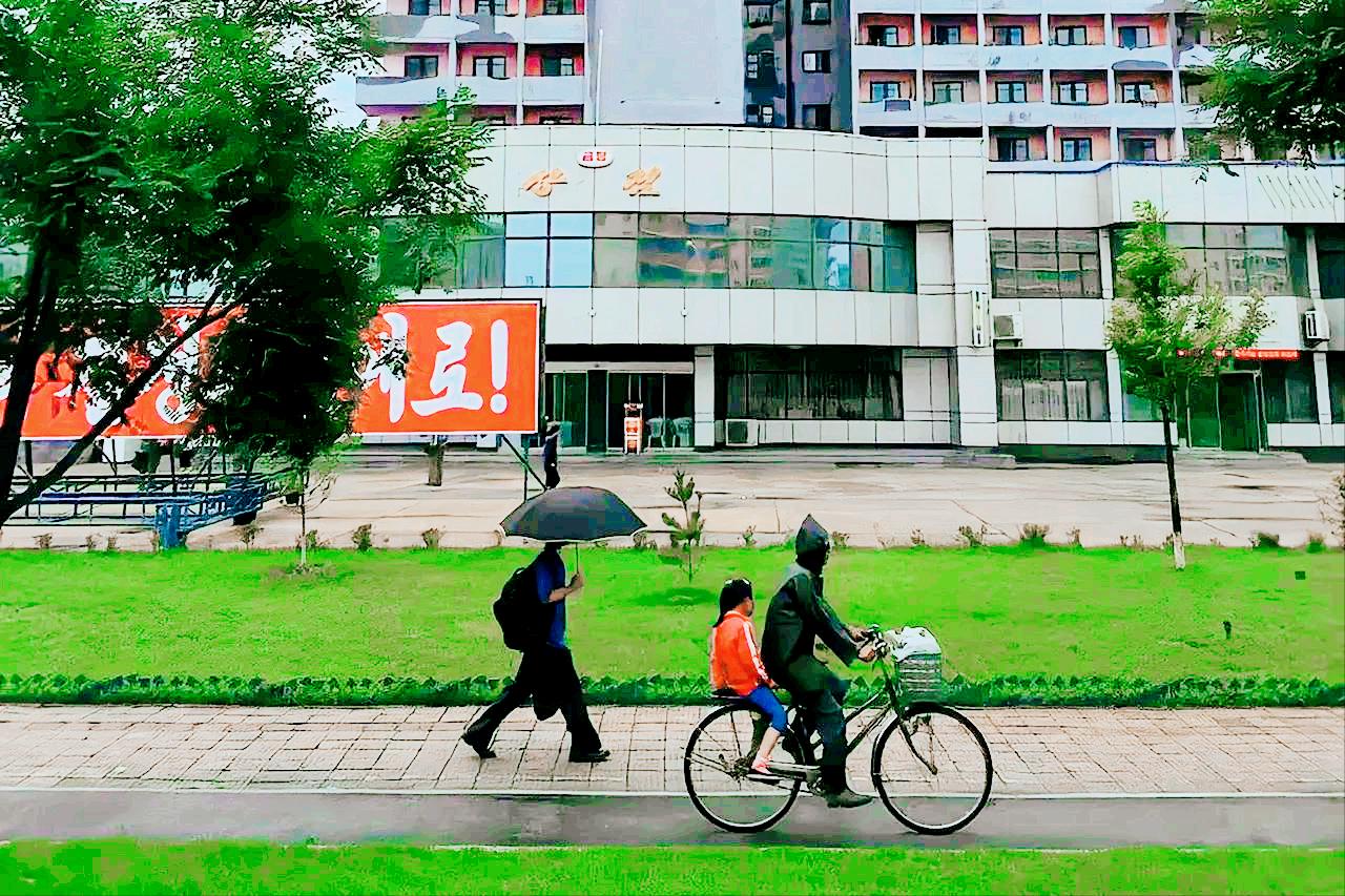 中国人去朝鲜会有什么样的待遇,中国人去到朝鲜朝鲜人会做什么