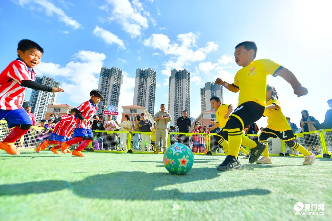 派迪茵助力厦门海沧区成功举办第七届海娃杯幼儿园足球嘉年华活动