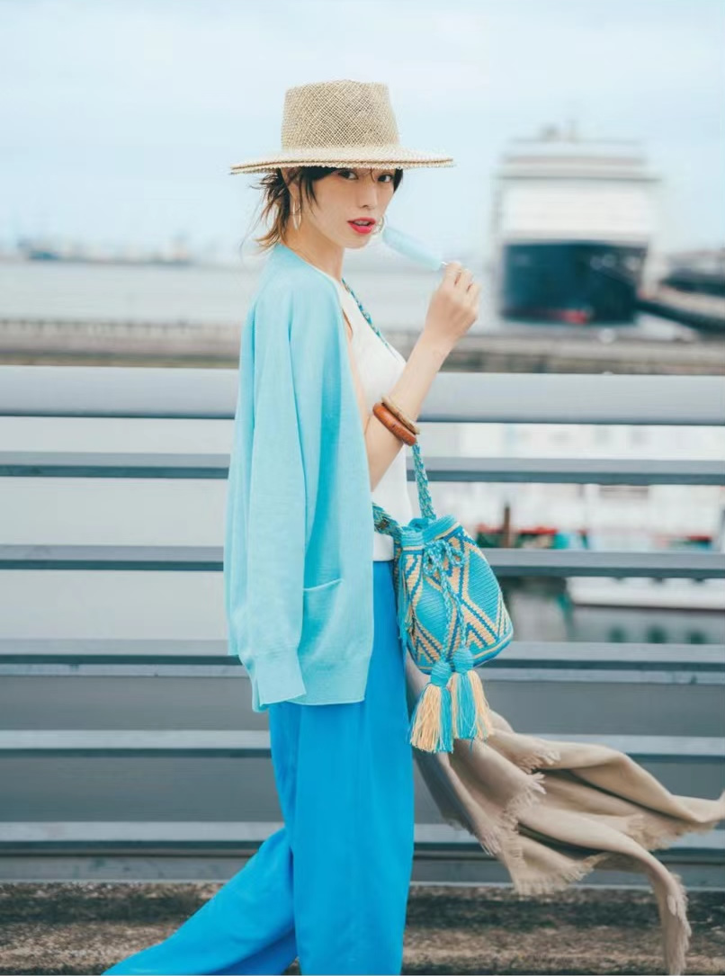 好好看呀!又被这个“颜色”圈粉!色调分析+风格技巧,不愧一绝