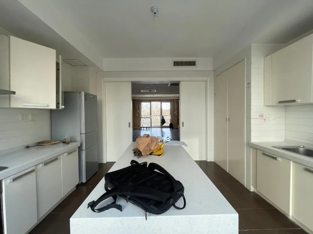 令人眼前一亮的艺术氛围，好像杂志里的家