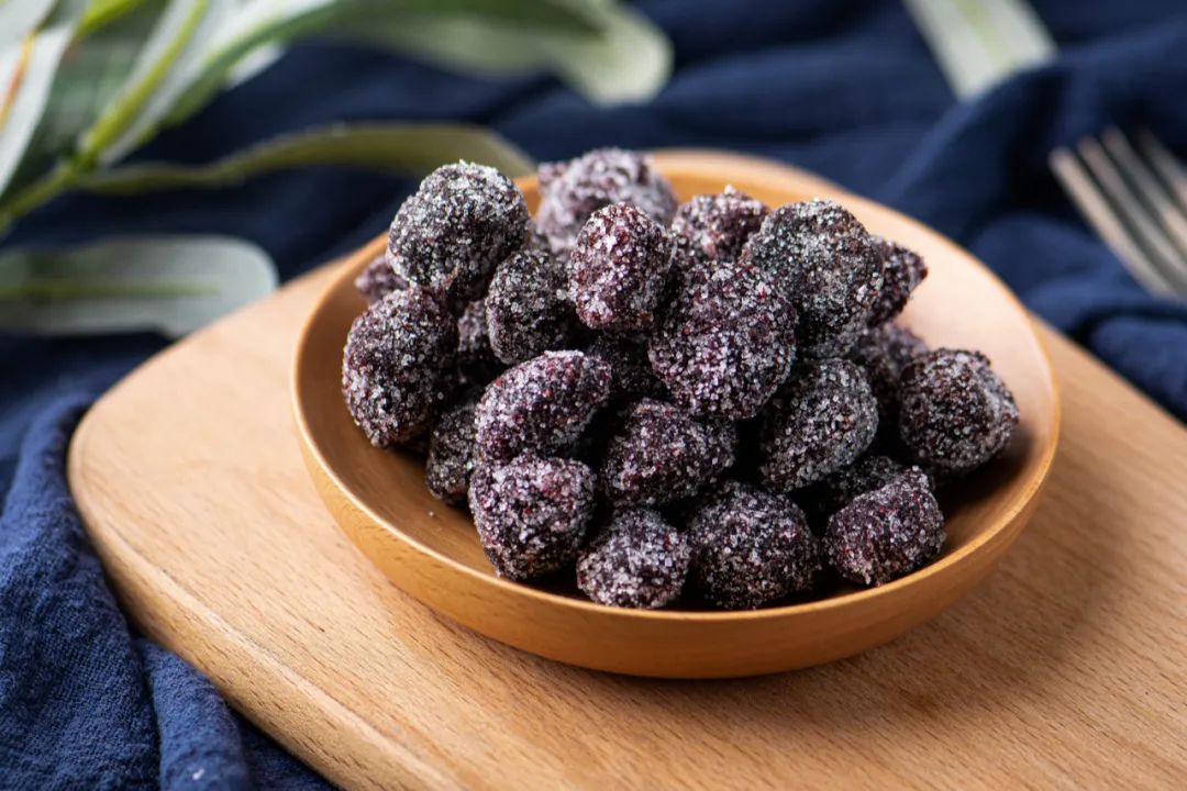 90后辞职回村种植中药材,90后夫妻放弃城市工作回乡当果农