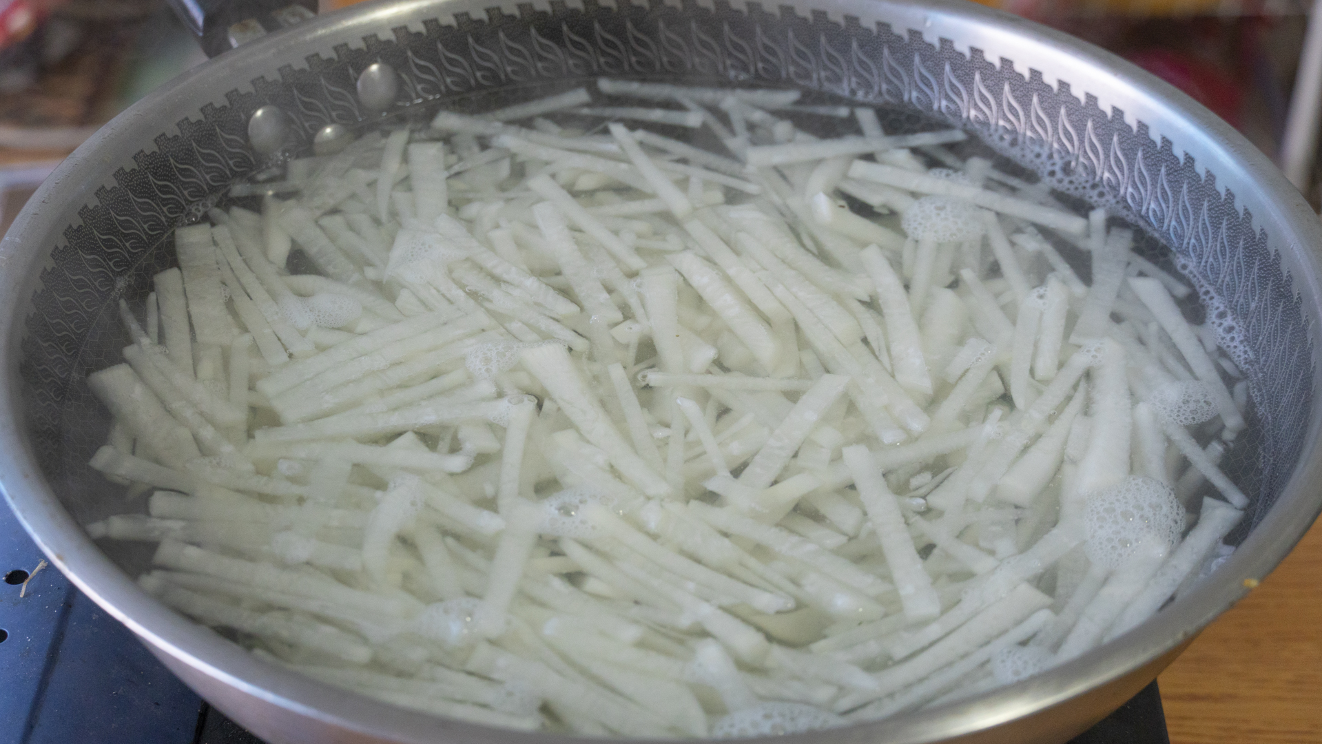 阳了要忌口，少吃发物，多吃3水果，3菜，3肉，补能量，助力恢复