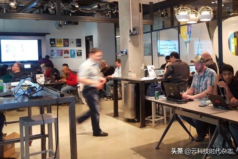 微软车库与微软黑客松：微软复兴的“秘密*器武**”