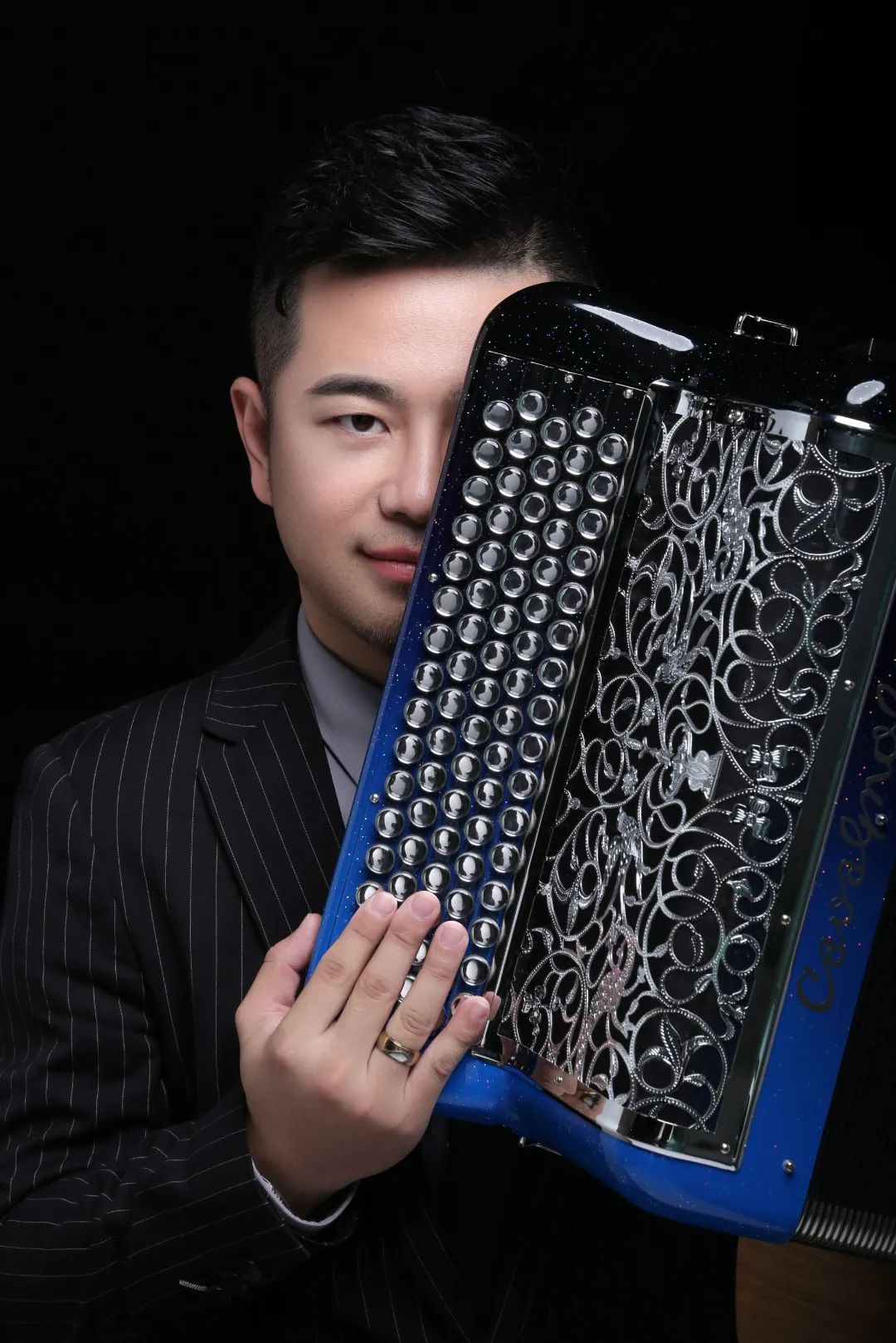 《群英聚首风情黄河》手风琴音乐会演奏家——刘昭特辑