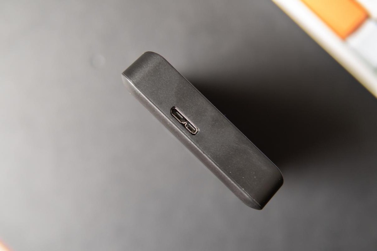 东芝移动硬盘新小黑a52TB评测,东芝新小黑移动硬盘