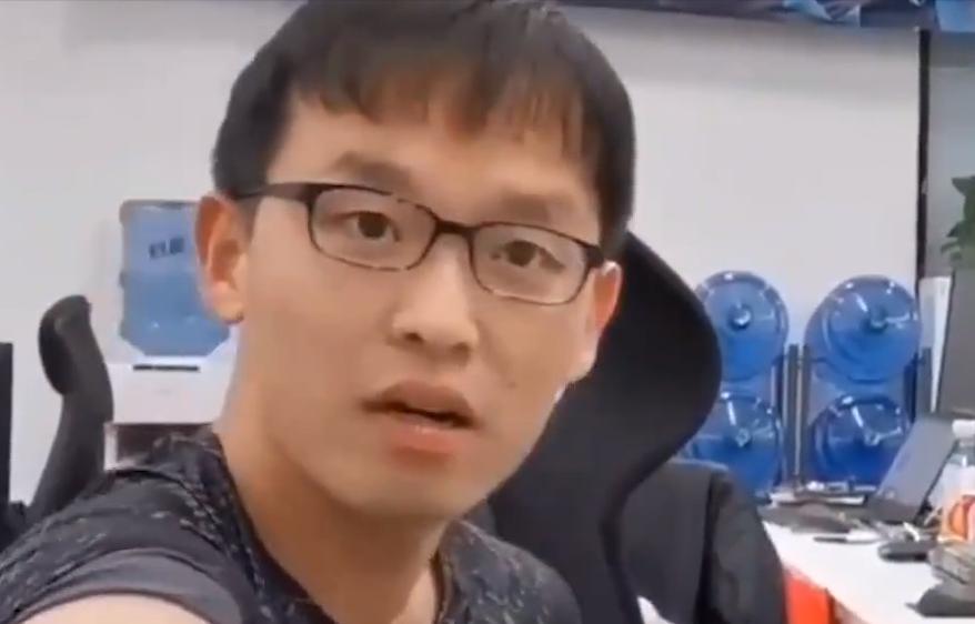 “最励志糖友”李鑫，智商倒数却成中考状元，拼命复读考上清华