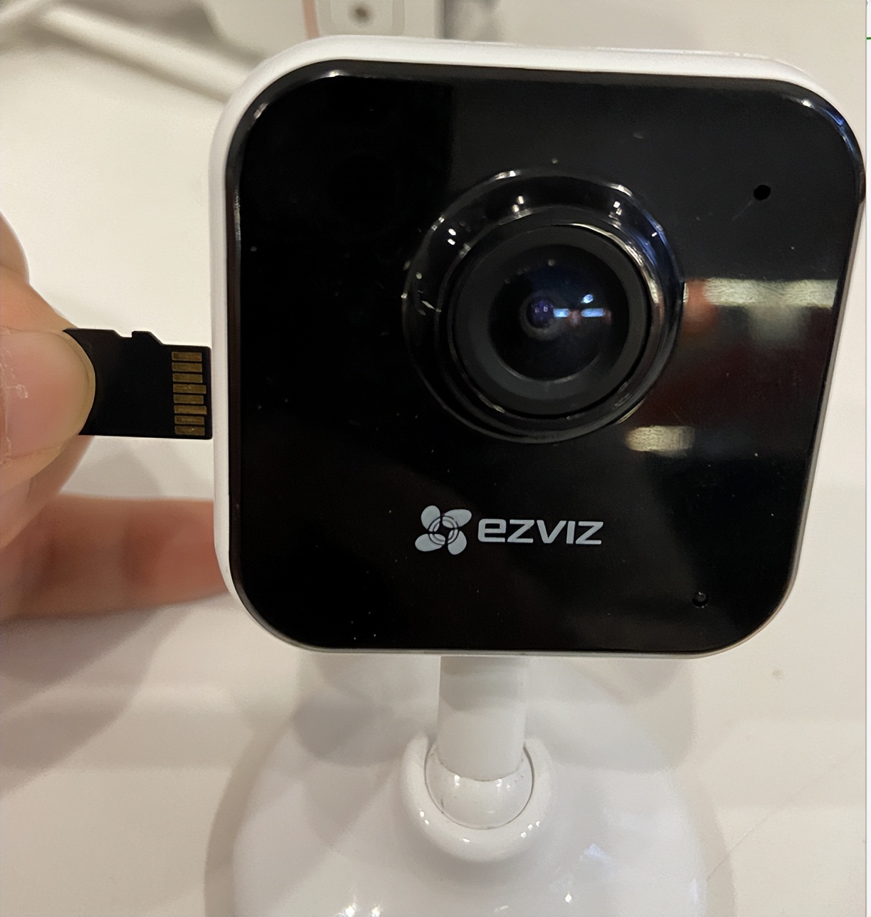 萤石摄像头c3w全彩储存卡怎么安装,萤石摄像头无网络内存卡安装教程