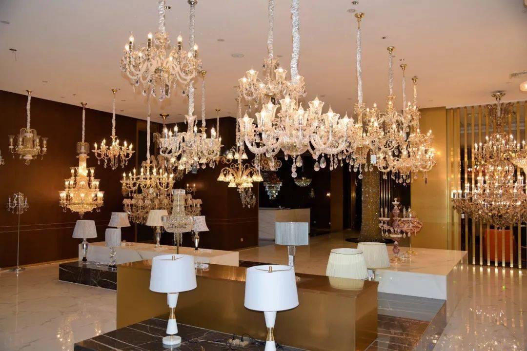 灯具品牌排行前十名都有哪些牌子,排名前十的灯具都有哪些品牌