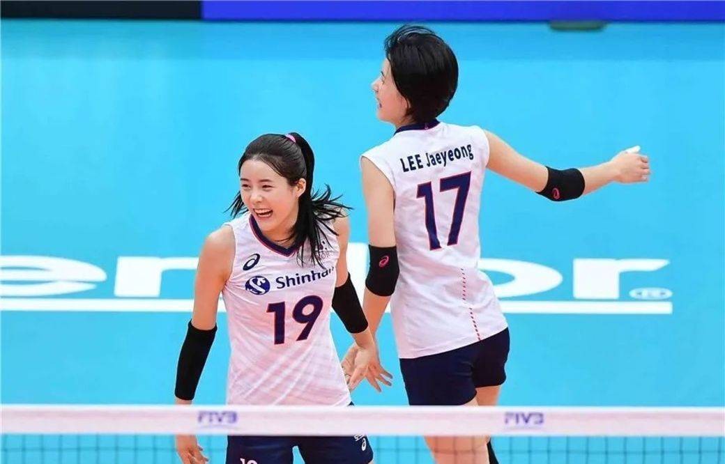 李多英容貌清纯的排球女神,女排二传李多英