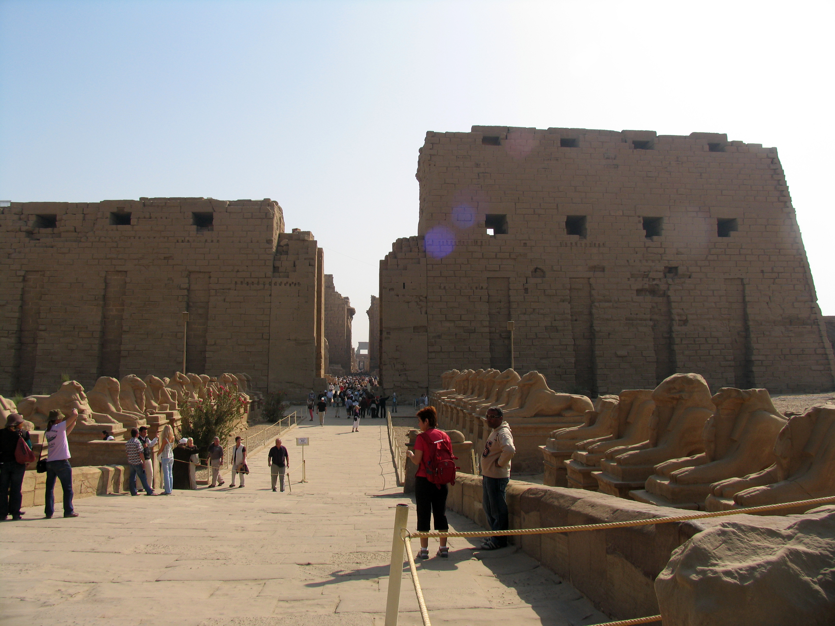 埃及古城卢克索,探访卢克索卡尔纳克神庙