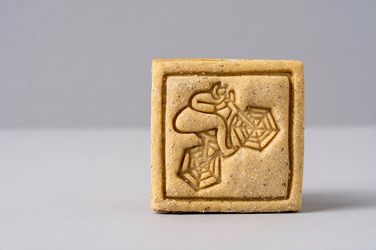 国外礼盒包装创意设计,日本极简创意包装纸盒