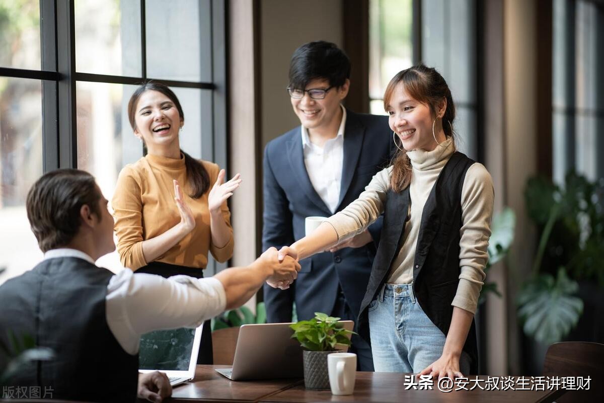 在P站干了一年，我只赚了3000元