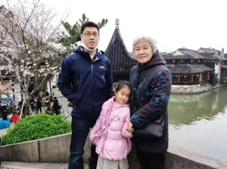 上海女博士花15万赴美抗癌病逝，一年后丈夫再恋爱，被网友痛骂