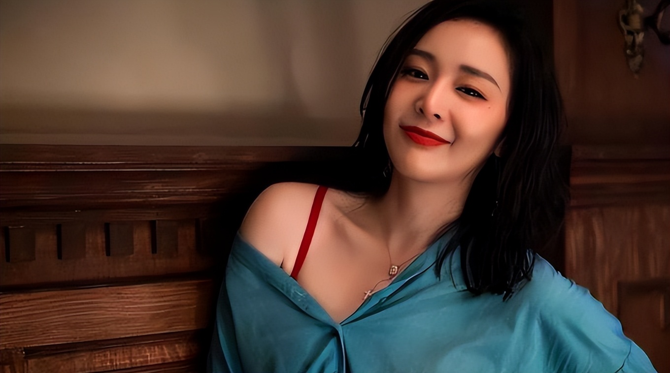 大嫂高叶刚翻红,大嫂高叶成名