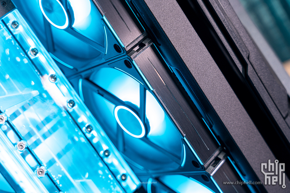 rog创世神装机视频,rog创世神细节