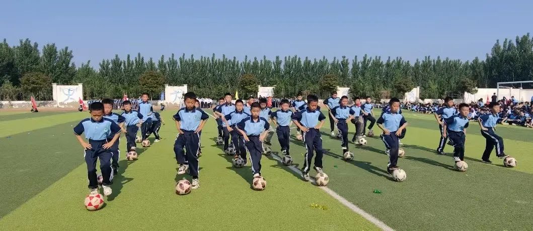 江河实验学校艺术节开幕,东平县实验中学运动会开幕