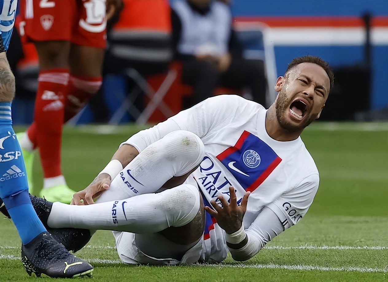 欧冠决赛拜仁vs巴黎精彩的视频,欧冠强强对决足球