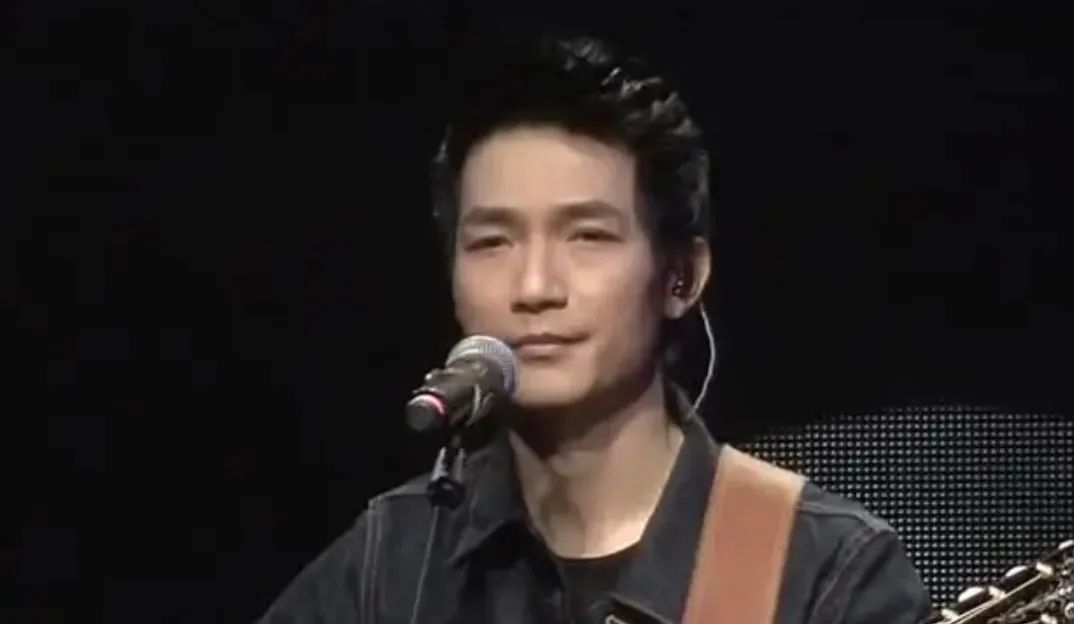 消失15年，6个老男人开始“反杀”