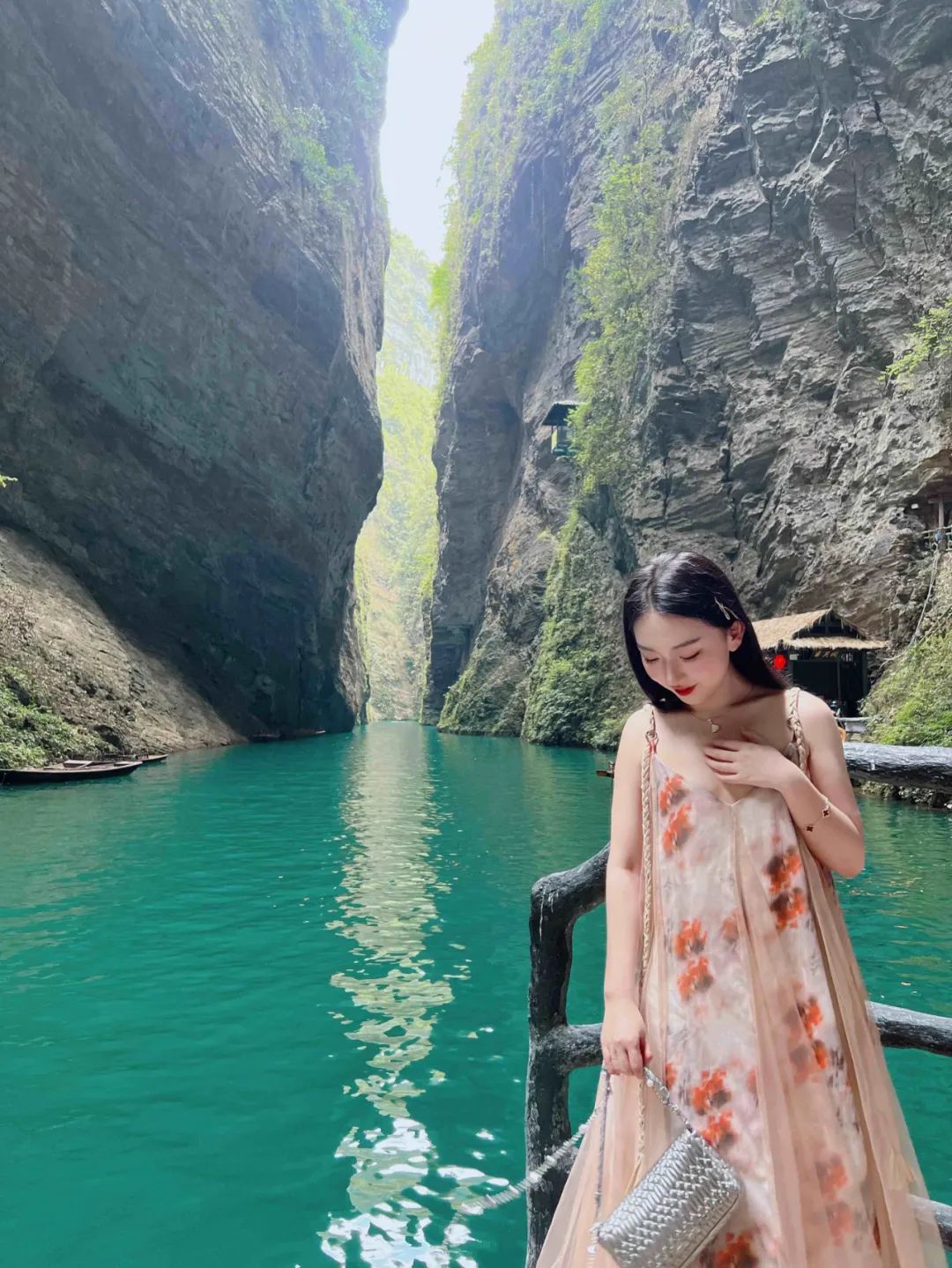 夏天凉快风景好又有水的旅游景点,夏天旅游景点哪里最好玩