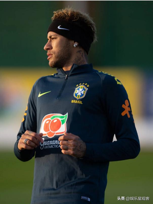 世界足坛十大杰出球星,世界足坛近十年最优秀的十大前锋