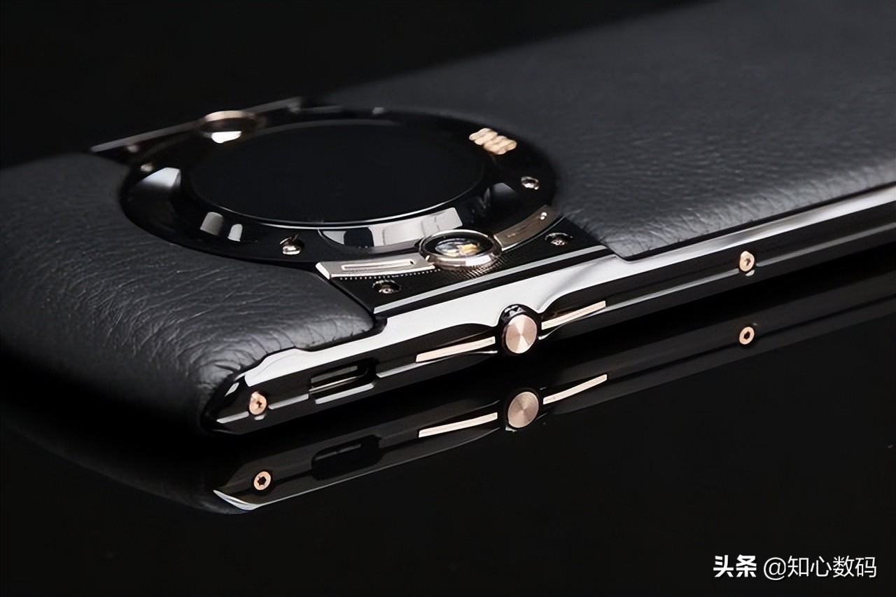 从4999元降到3699元,从3999元降到2799元