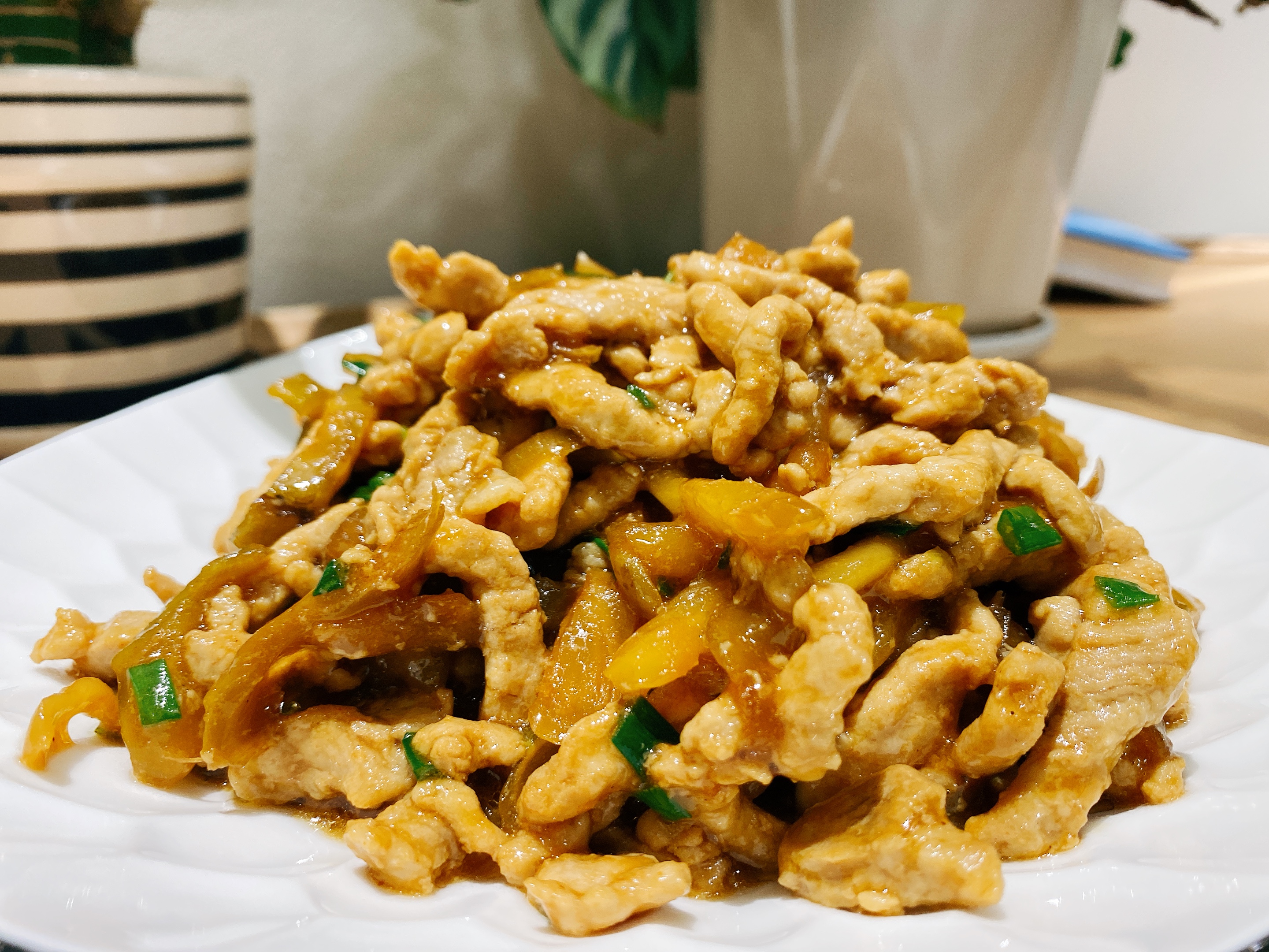 铁锅炒肉丝,为什么炒肉丝肉丝粘锅