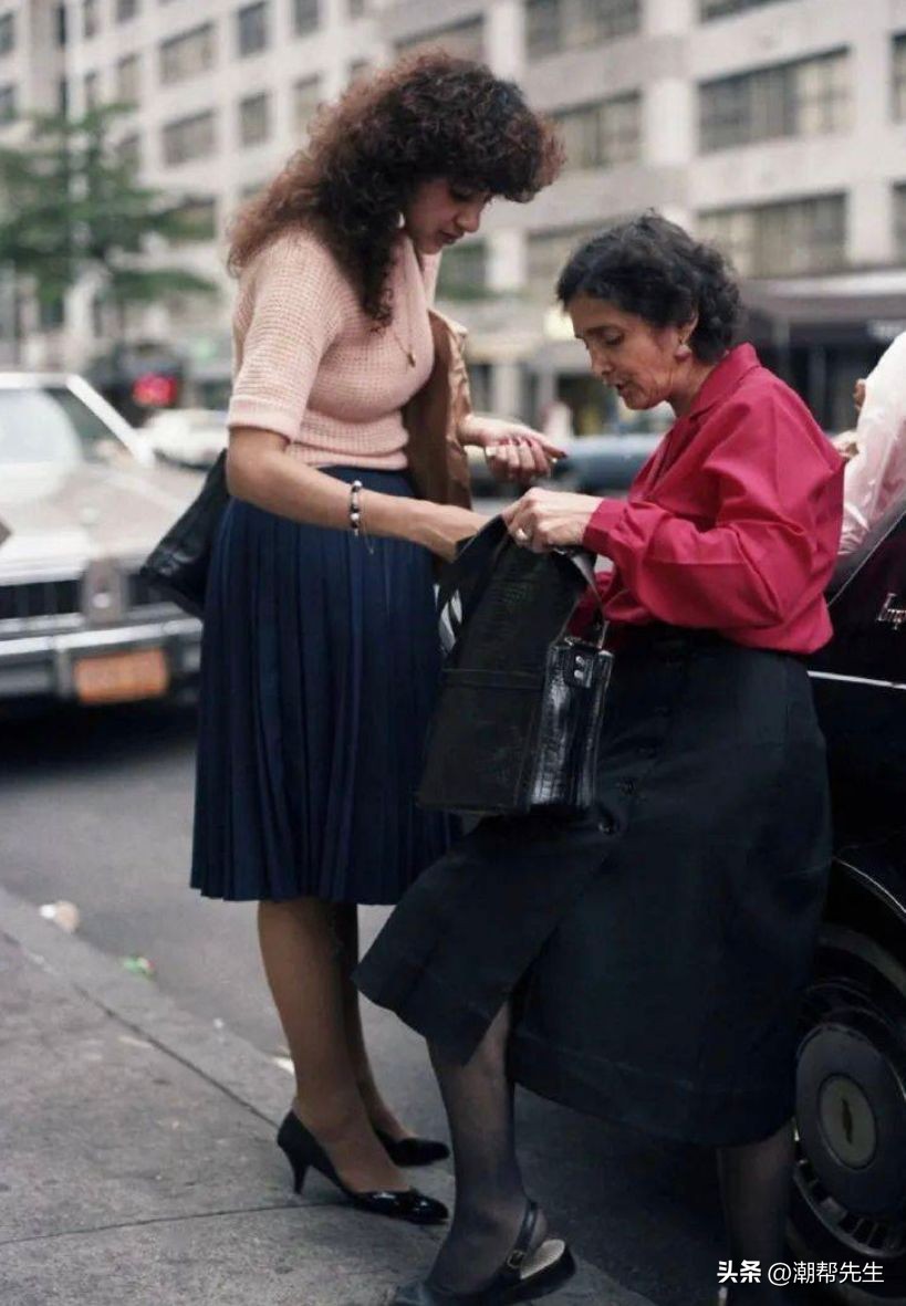 为什么父母嫌弃我穿得丑,为什么爸妈嫌我丑