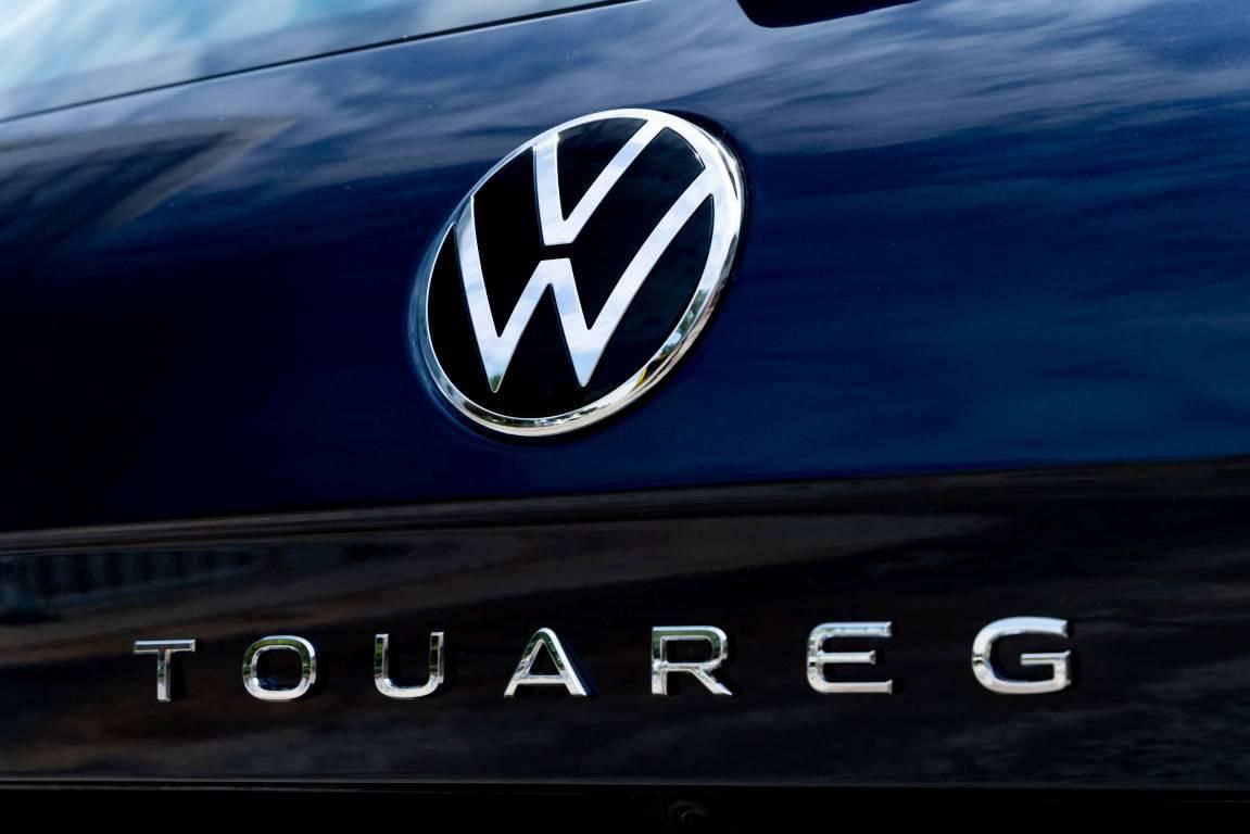 大众途锐20周年特别版高清素材,途锐二十周年版中网标