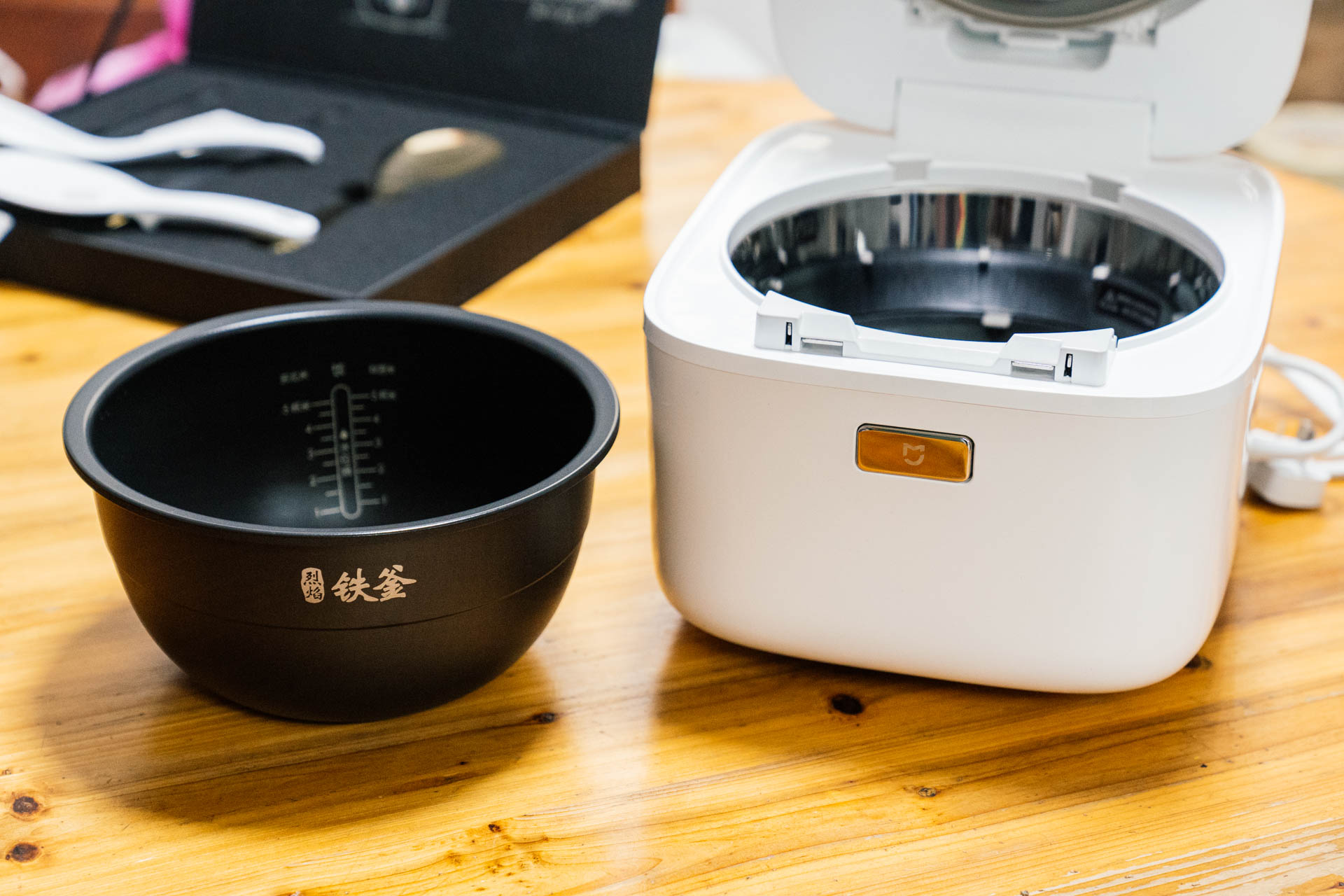 米家ih微压电饭煲新老款对比,米家压力电饭煲1s价格