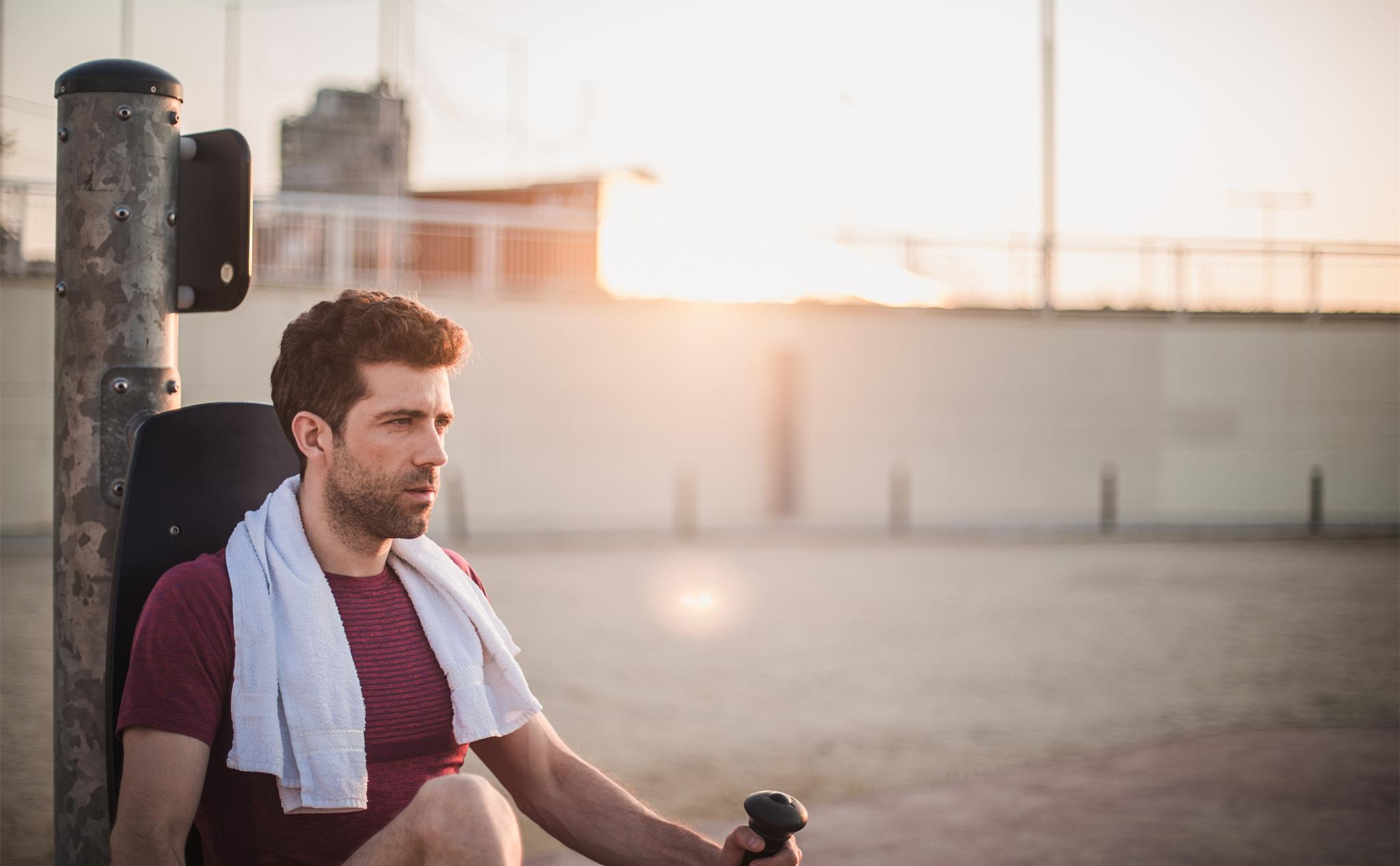 婆婆押着孕7个月媳妇引产，死胎出来的样子，让丈夫痛不欲生！