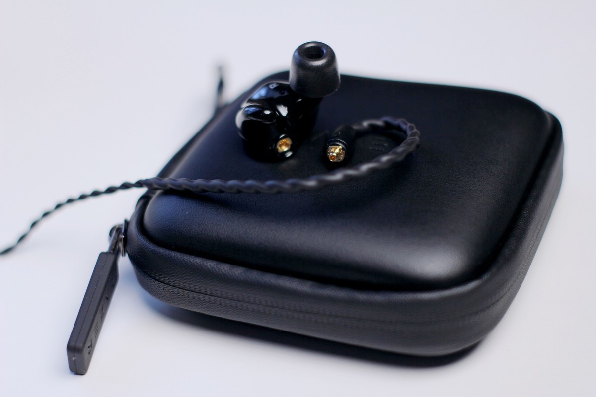 雷蛇耳机有线入耳式测评,舒适感强的hifi耳机