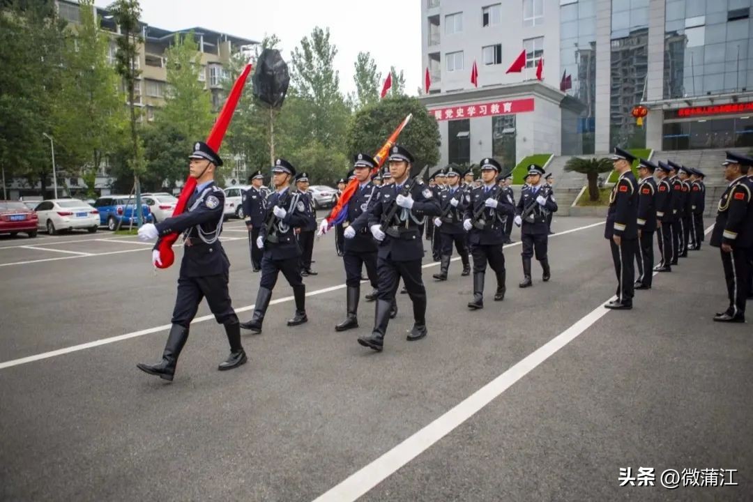 110中国人民警察节成都,成都110人民警察节