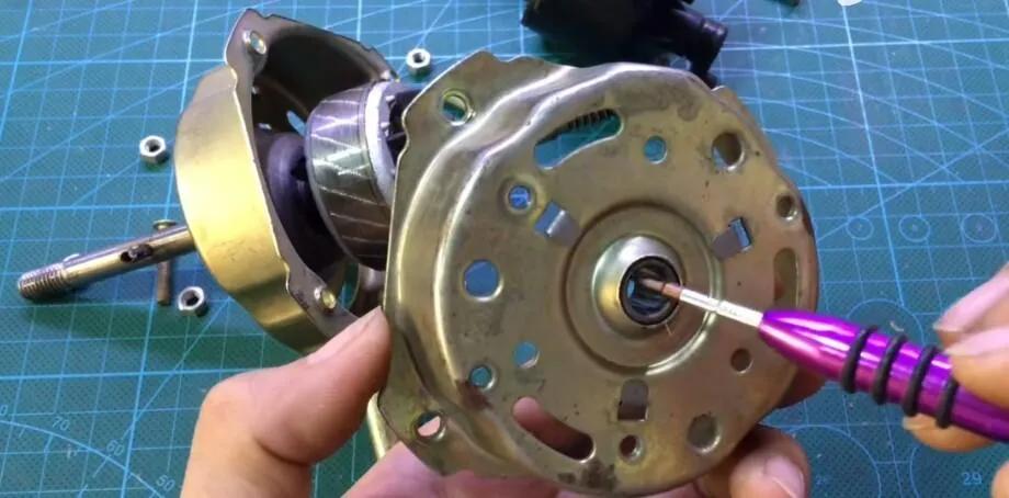 电风扇转速慢启动无力是什么原因,电风扇转不动或转速慢怎么办