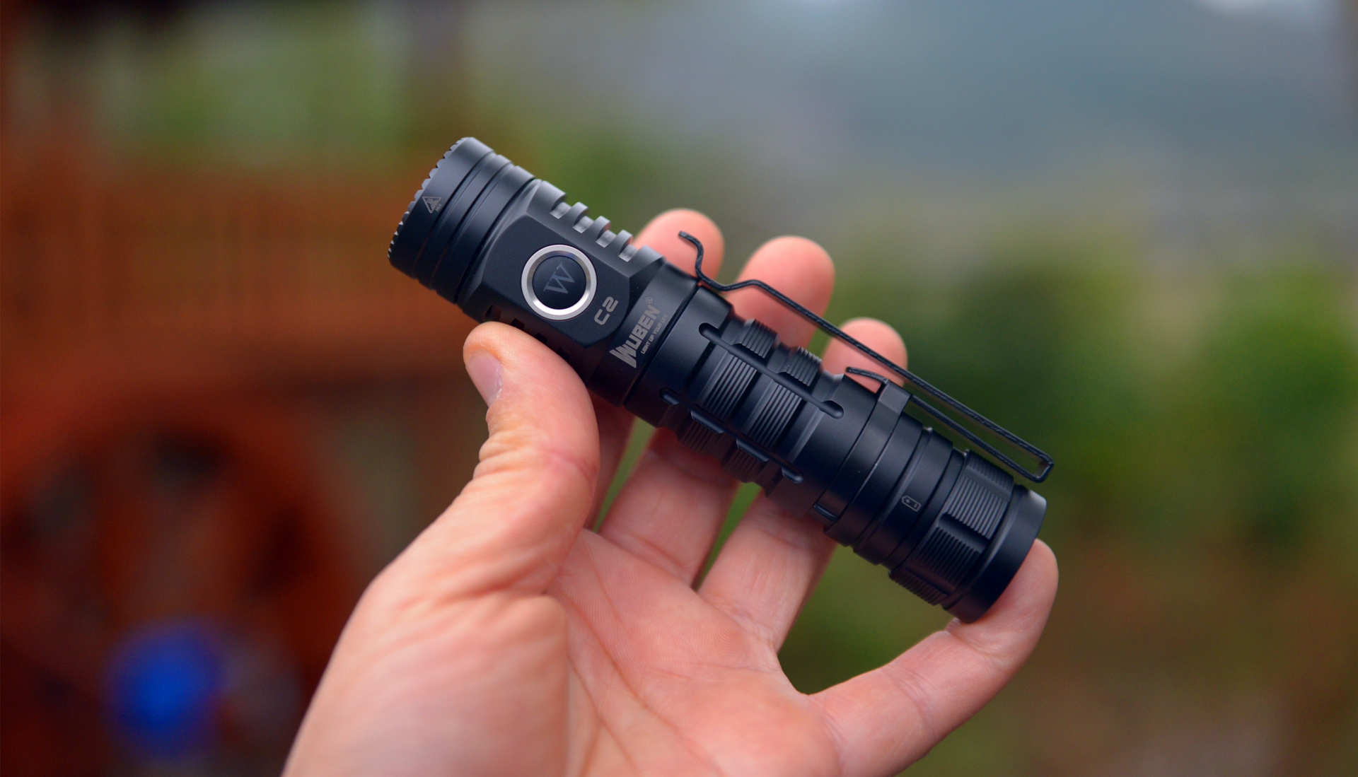 务本c2手电怎么样,务本手电c2亮度