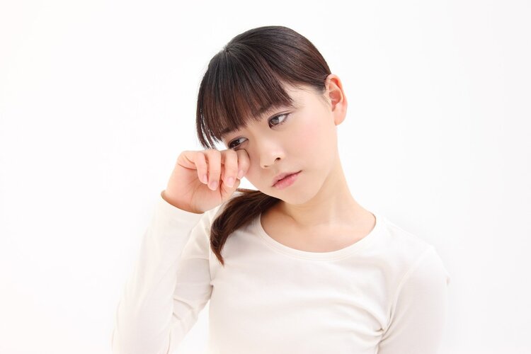 女子腹部痒，医生用镊子夹出16只阴虱！原来阴虱有3个传播途径