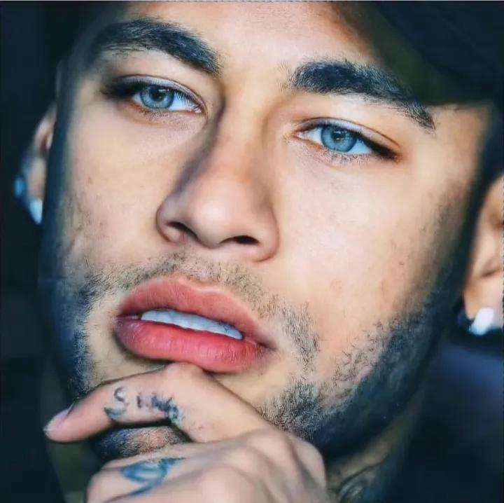 c罗内马尔在一个队吗,内马尔医美项目全过程