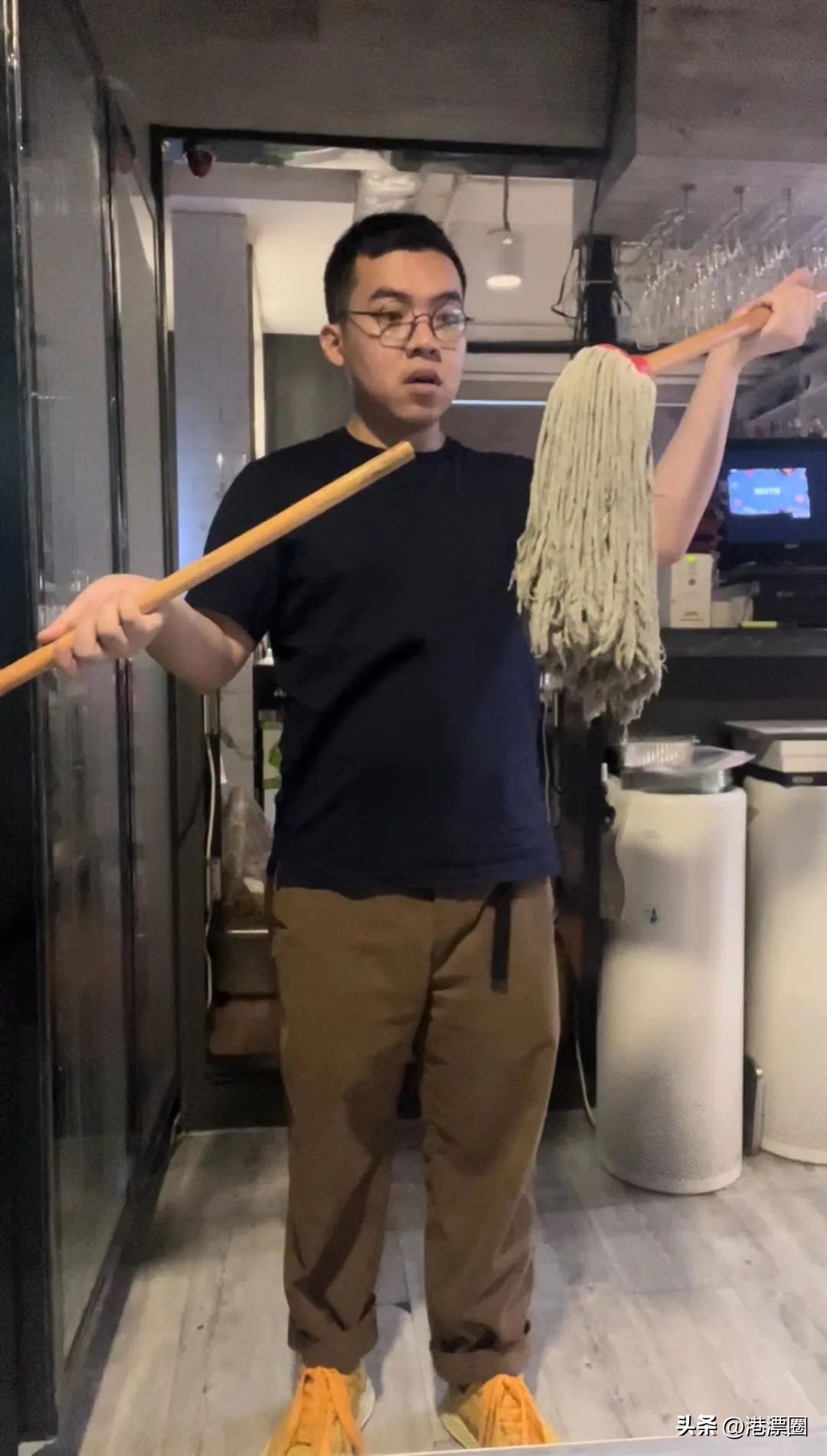 在香港做洗碗工一天能挣多少钱,香港做洗碗工一个月能挣多少钱