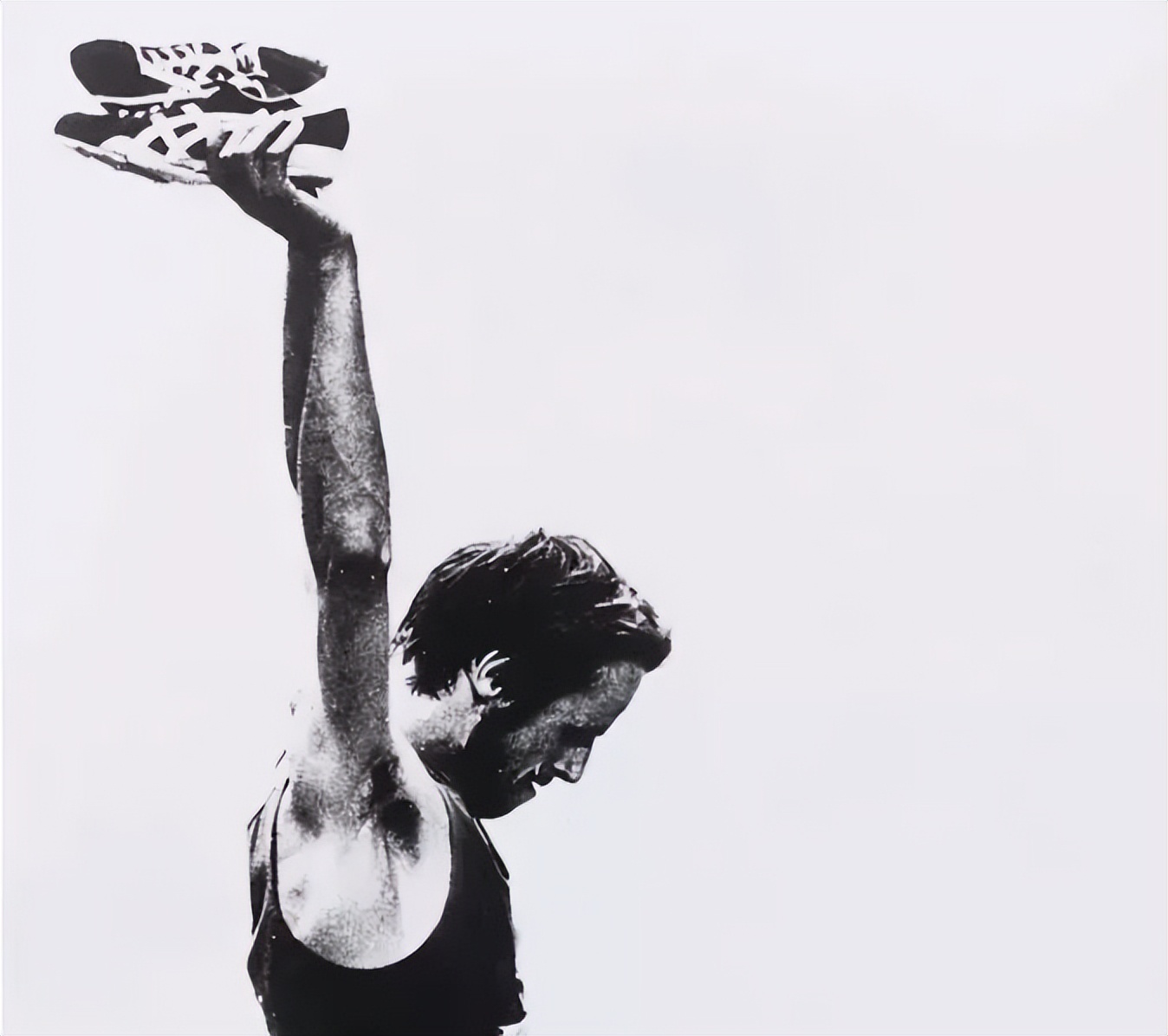 鬼冢虎运动跑鞋黄色,鬼冢虎专业跑鞋