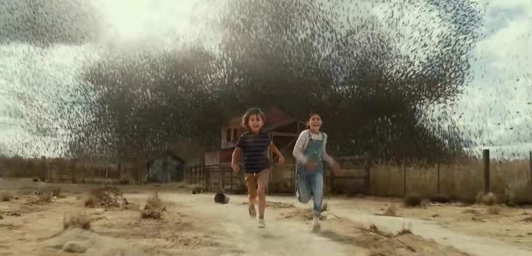 侏罗纪世界星爵安抚迅猛龙的是啥,侏罗纪世界星爵与迅猛龙