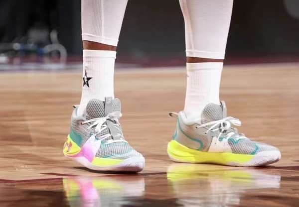 2022全明星战靴,2024年nba全明星名人赛上脚球鞋